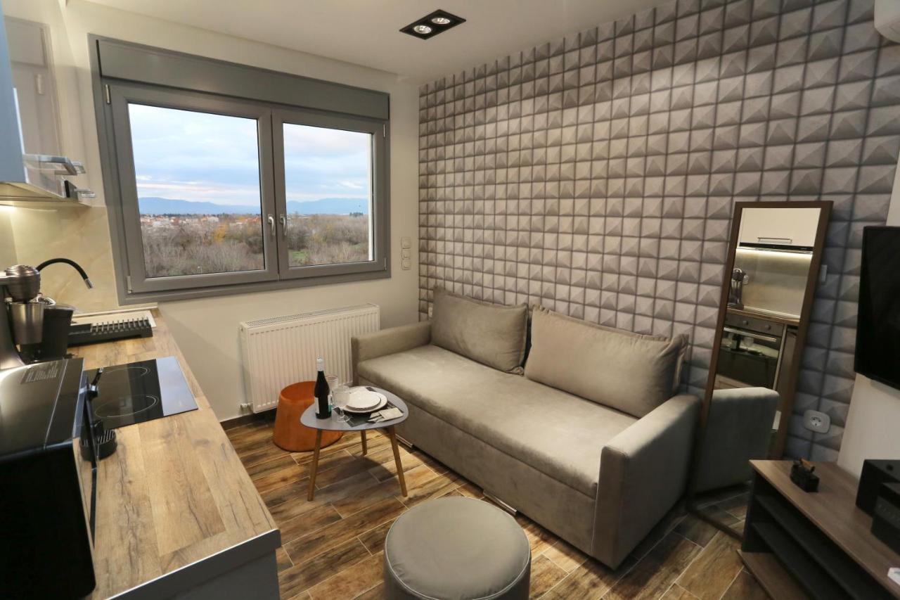 La Larissa Luxury Apartments Dafne מראה חיצוני תמונה