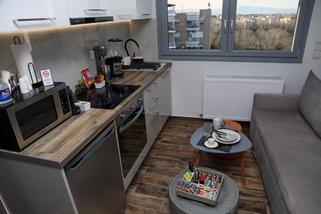 La Larissa Luxury Apartments Dafne מראה חיצוני תמונה